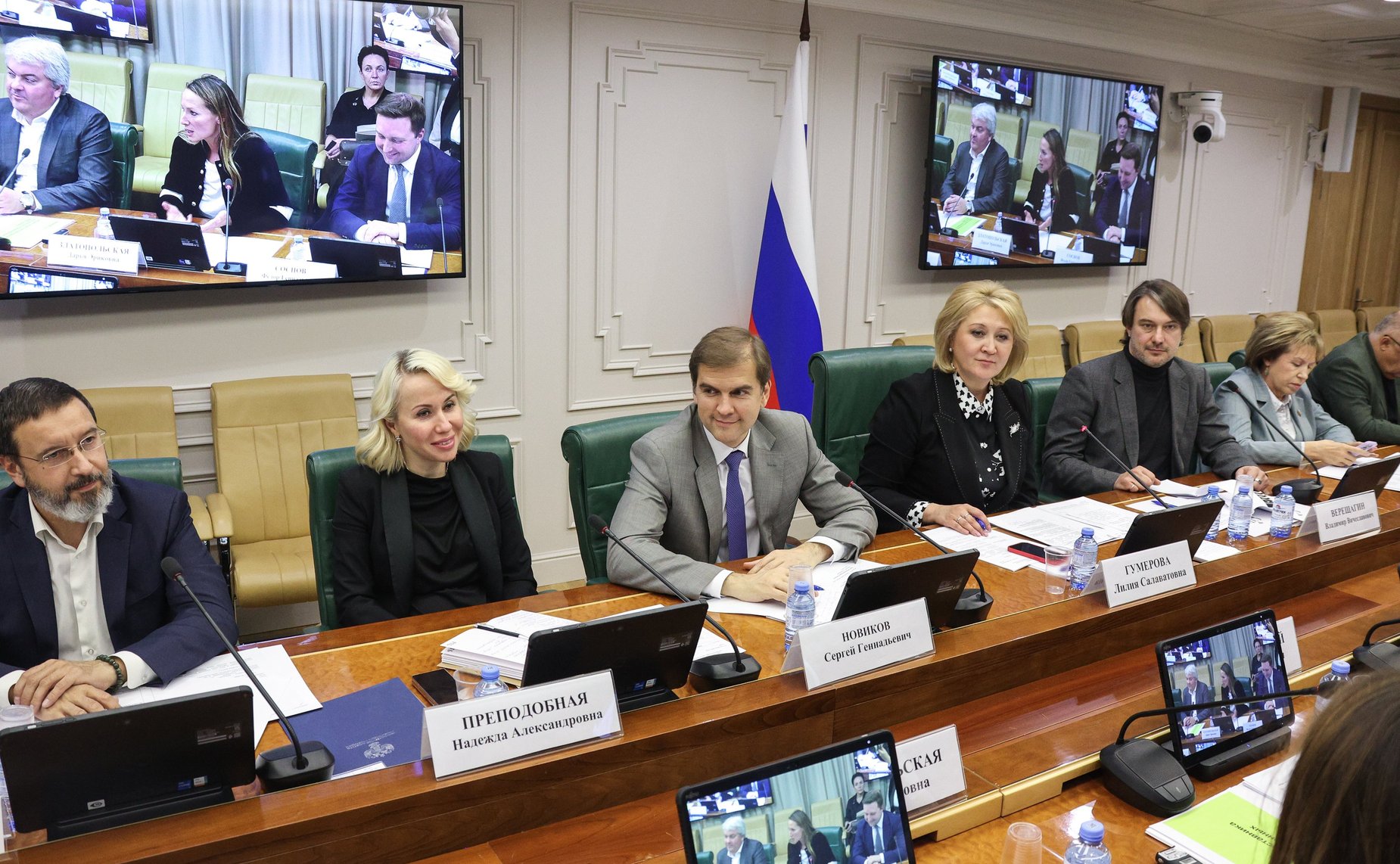 Круглый стол Комитета СФ по науке, образованию и культуре «Образ педагога и наставника в кинематографе, СМИ и рекламе»