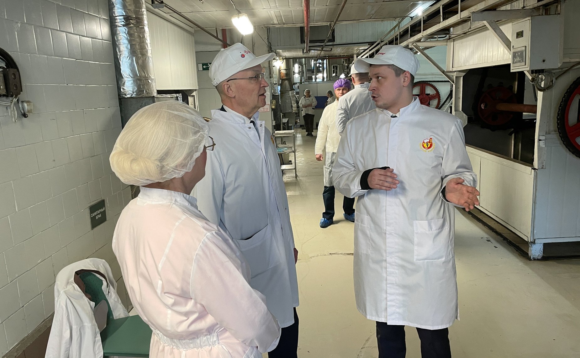 Владимир Киселев посетил Владимирский хлебокомбинат