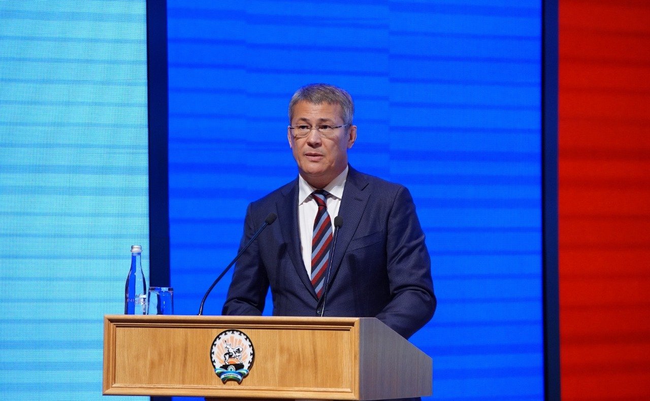 Пленарное заседание республиканского августовского совещания по образованию «Воспитание и социализация детей и молодежи в информационную эпоху»