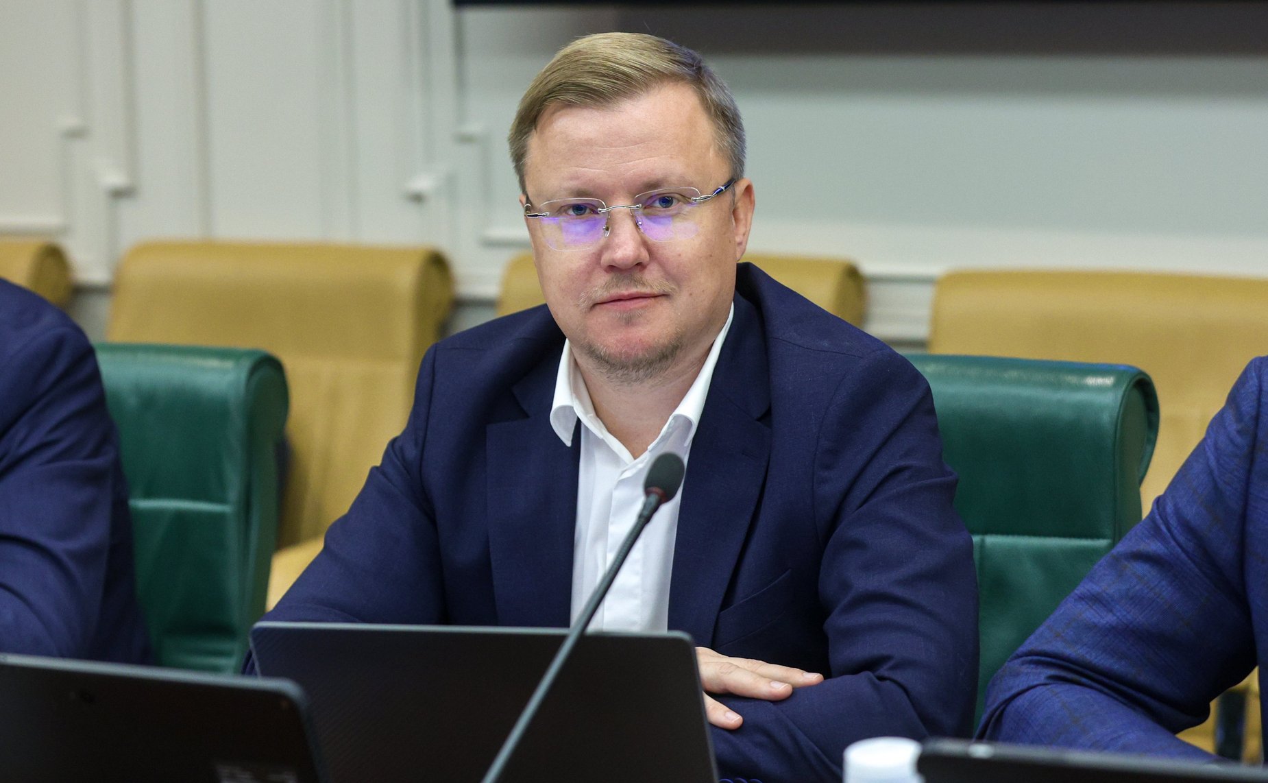 Совещание Комитета Совета Федерации по экономической политике на тему «Об обеспечении равных возможностей пользования качественными услугами почтовой связи гражданами Чукотского автономного округа»