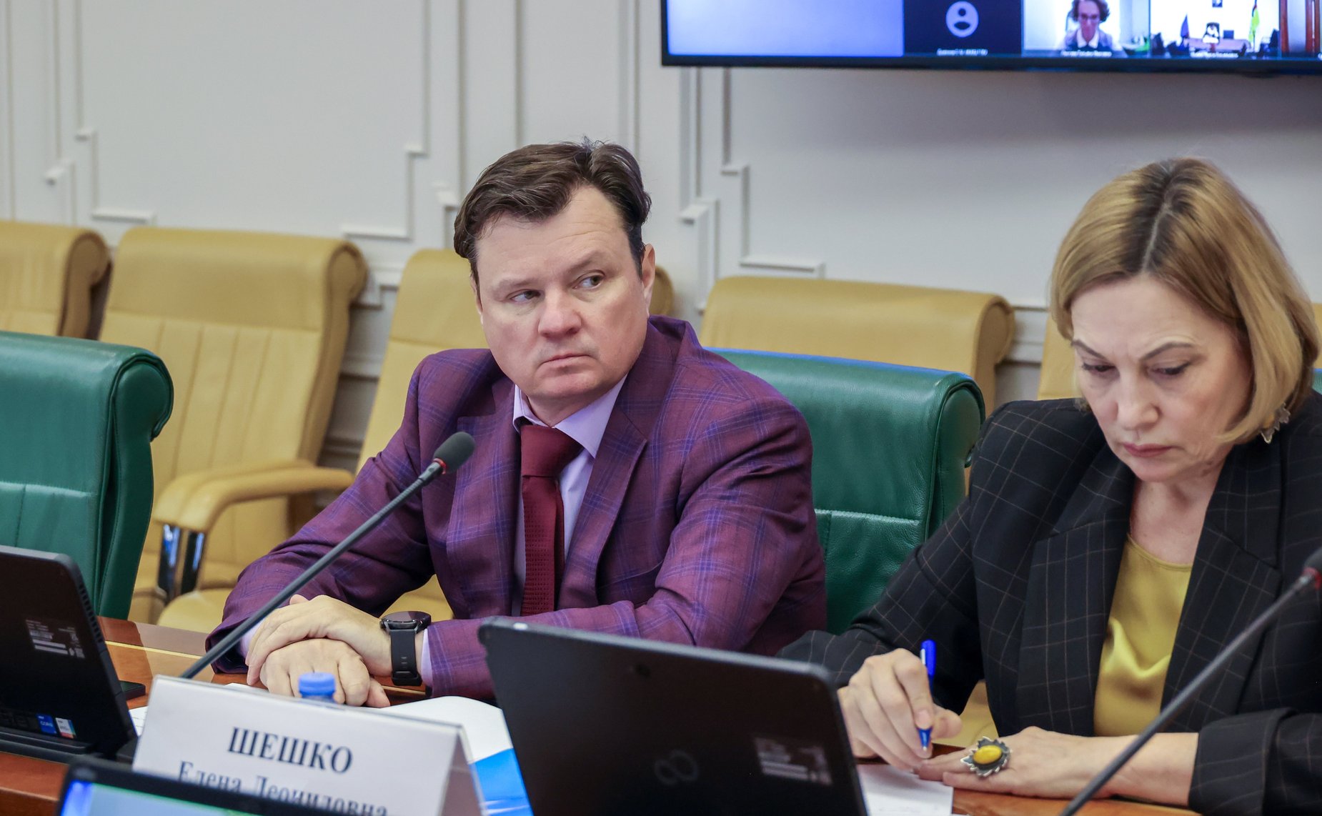 Круглый стол Комитета Совета Федерации по социальной политике на тему «Актуальные вопросы развития системы здравоохранения РФ в сфере охраны здоровья матери и ребенка»