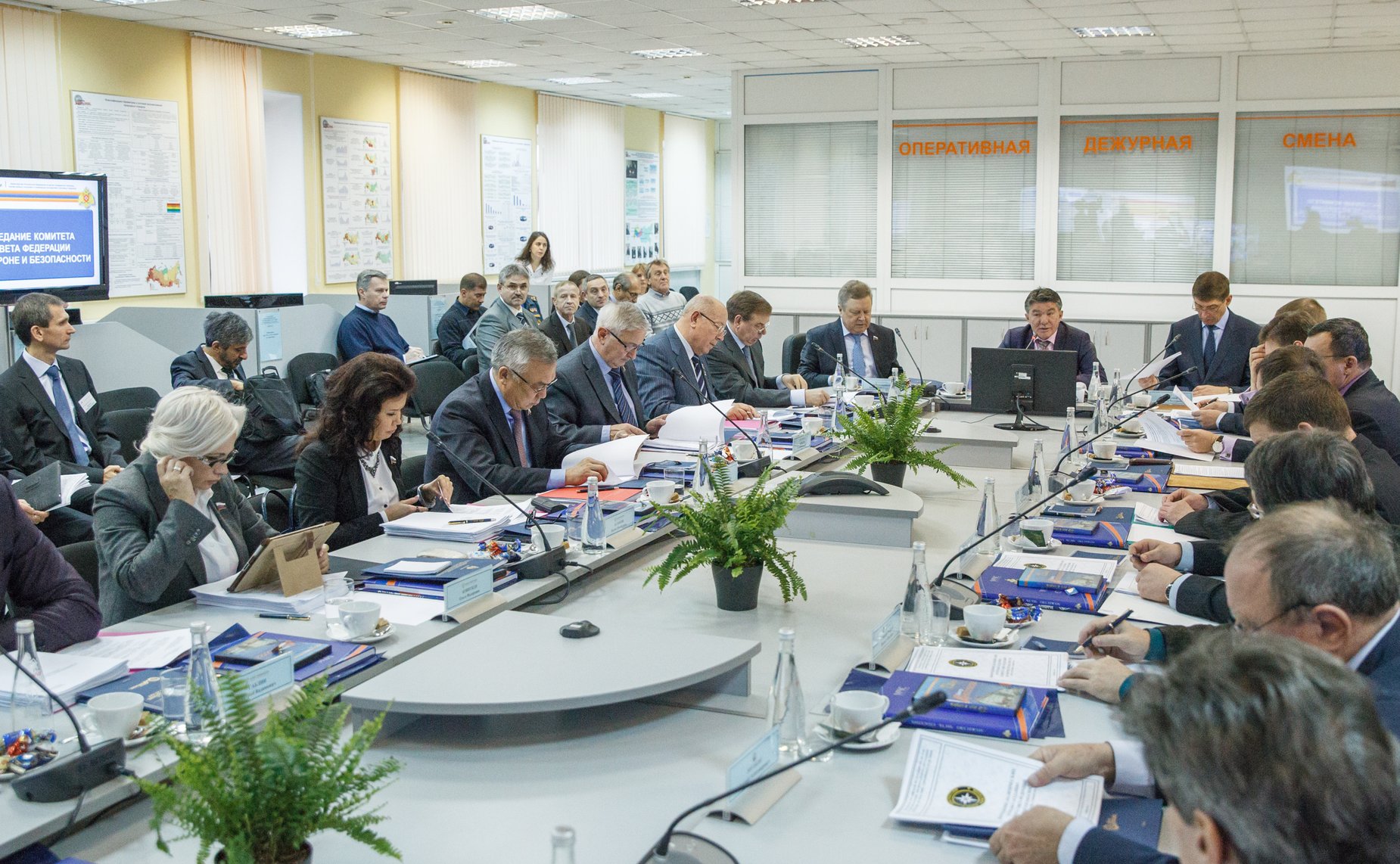 Заседание Комитета по обороне и безопасности на базе Всероссийского центра мониторинга и прогнозирования чрезвычайных ситуаций Озеров