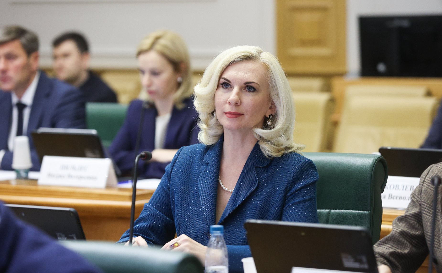 Расширенное заседание Комитета Совета Федерации по науке, образованию и культуре по вопросам обеспечения общеобразовательных организаций учебниками