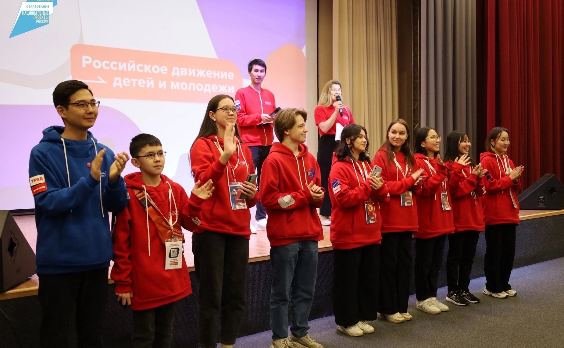 Вячеслав Наговицын в ходе работы в регионе провел совещание с министром образования Республики Валерием Поздняковым