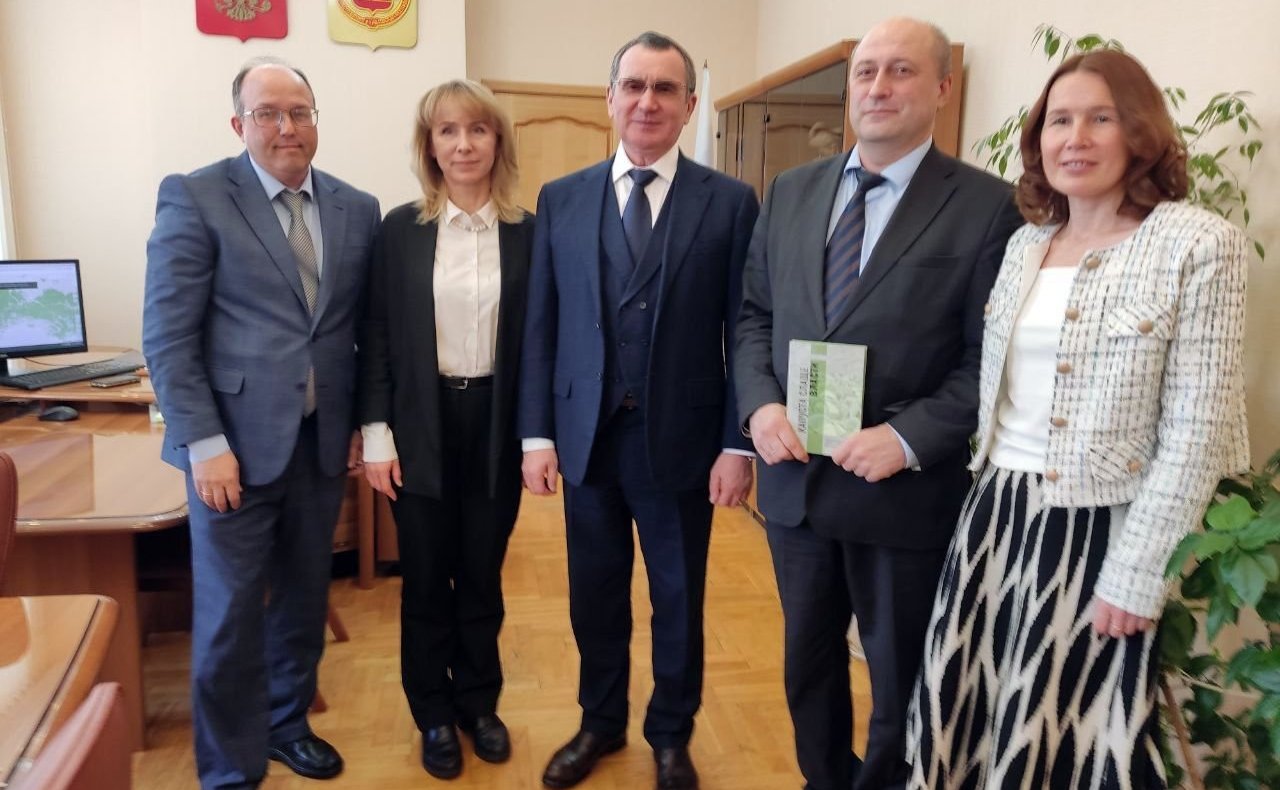 Николай Федоров провел рабочую встречу с руководством Управления Росреестра по Чувашской Республике