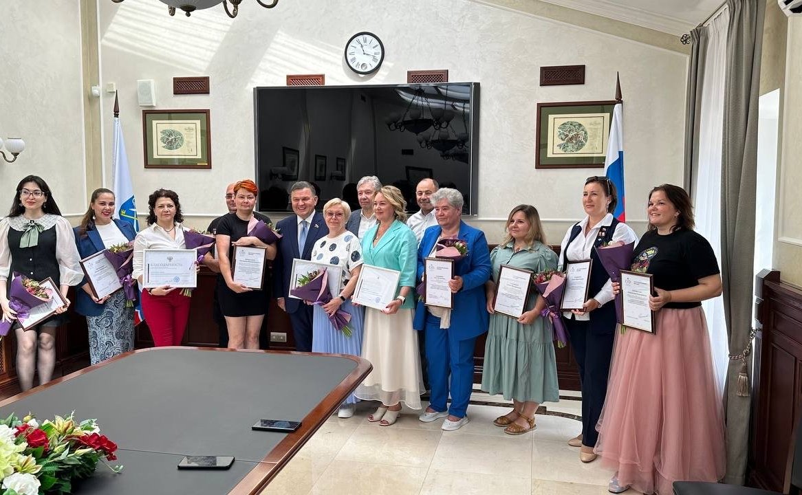 Сергей Перминов вручил награды СФ землякам в День Ленинградской области