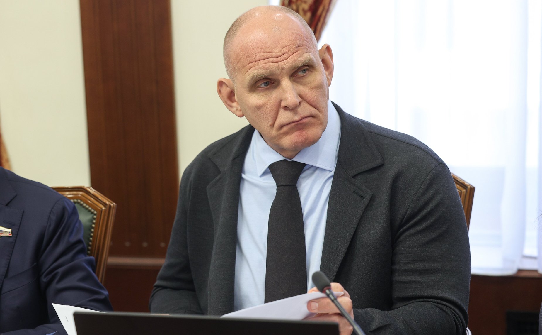 Александр Карелин