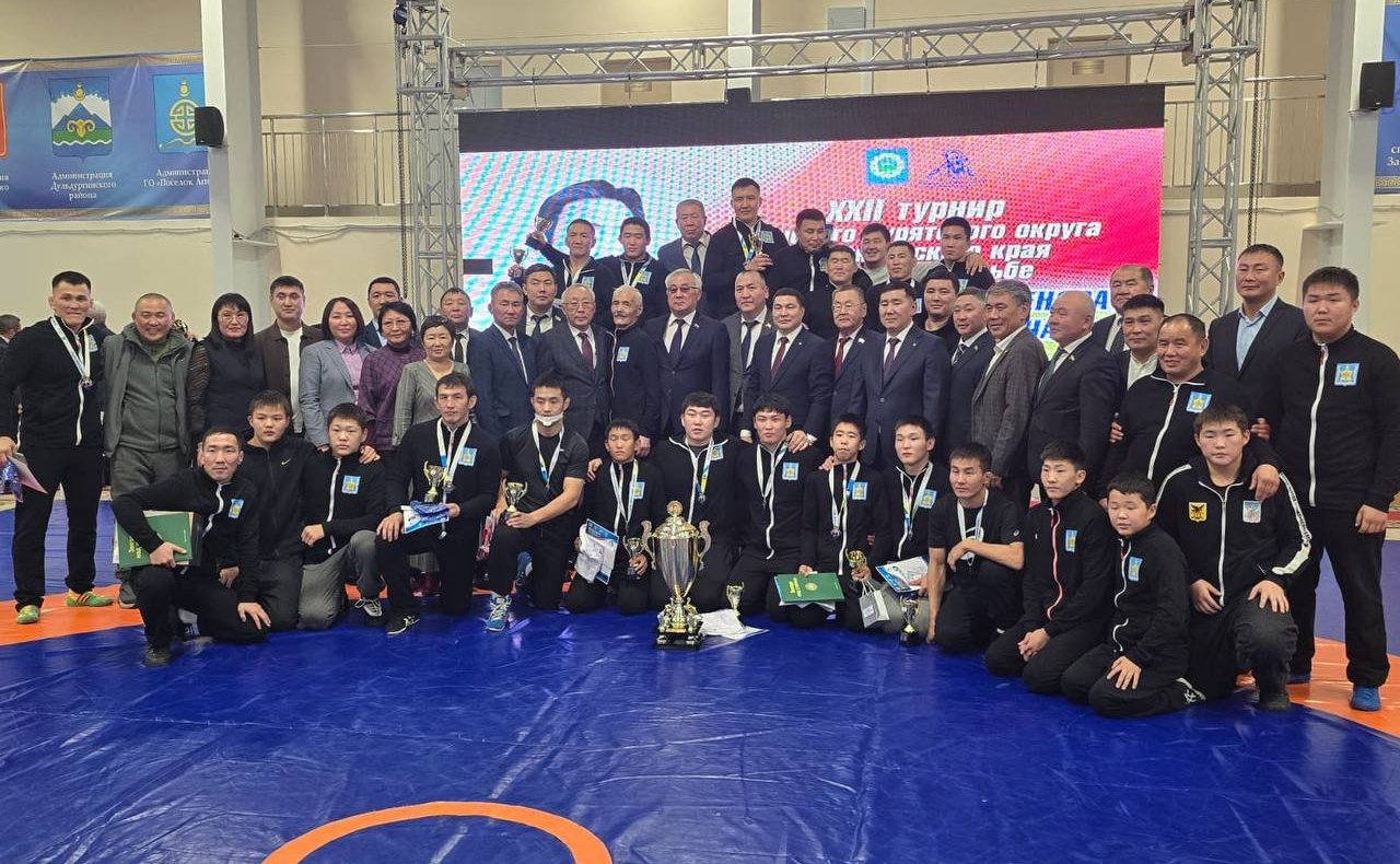 Баир Жамсуев принял участие в открытии турнира Агинского Бурятского округа «Кубок памяти Бадмы Цыреновича Цыренова»