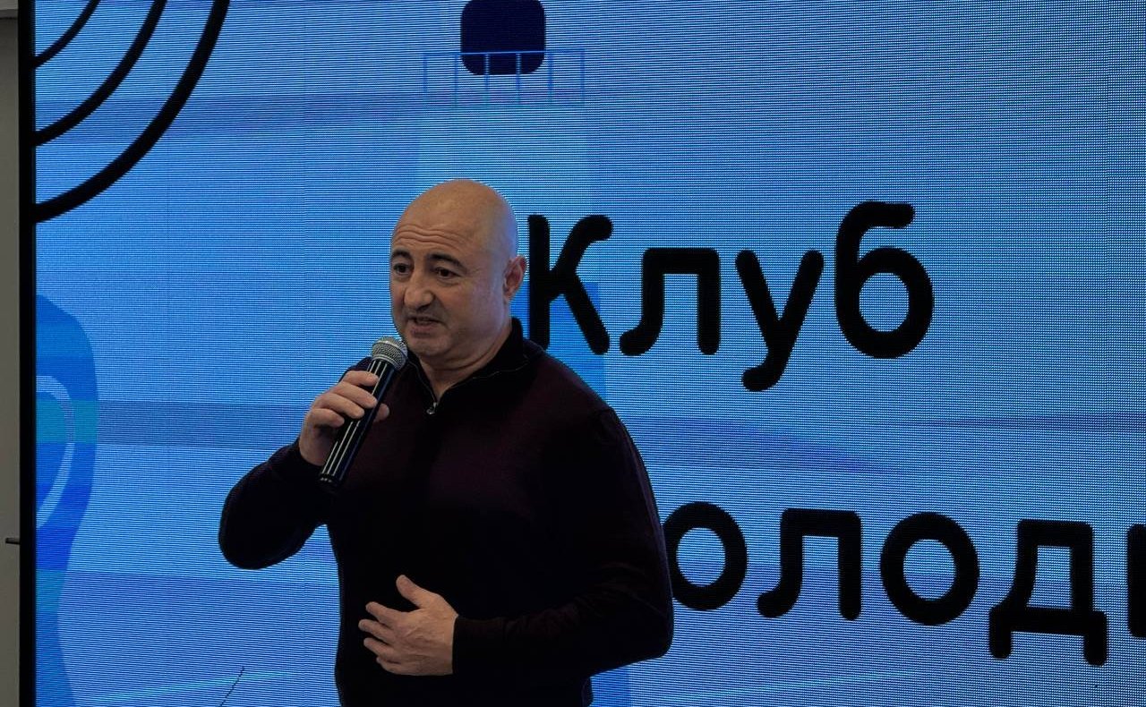 Александр Вайнберг