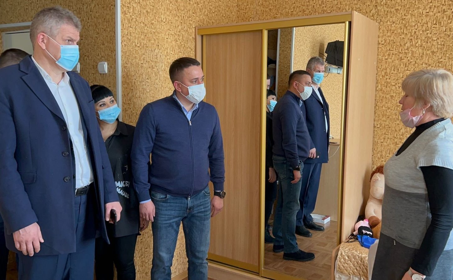 Айрат Гибатдинов в ходе поездки в регион встретился с беженцами из ДНР и ЛНР