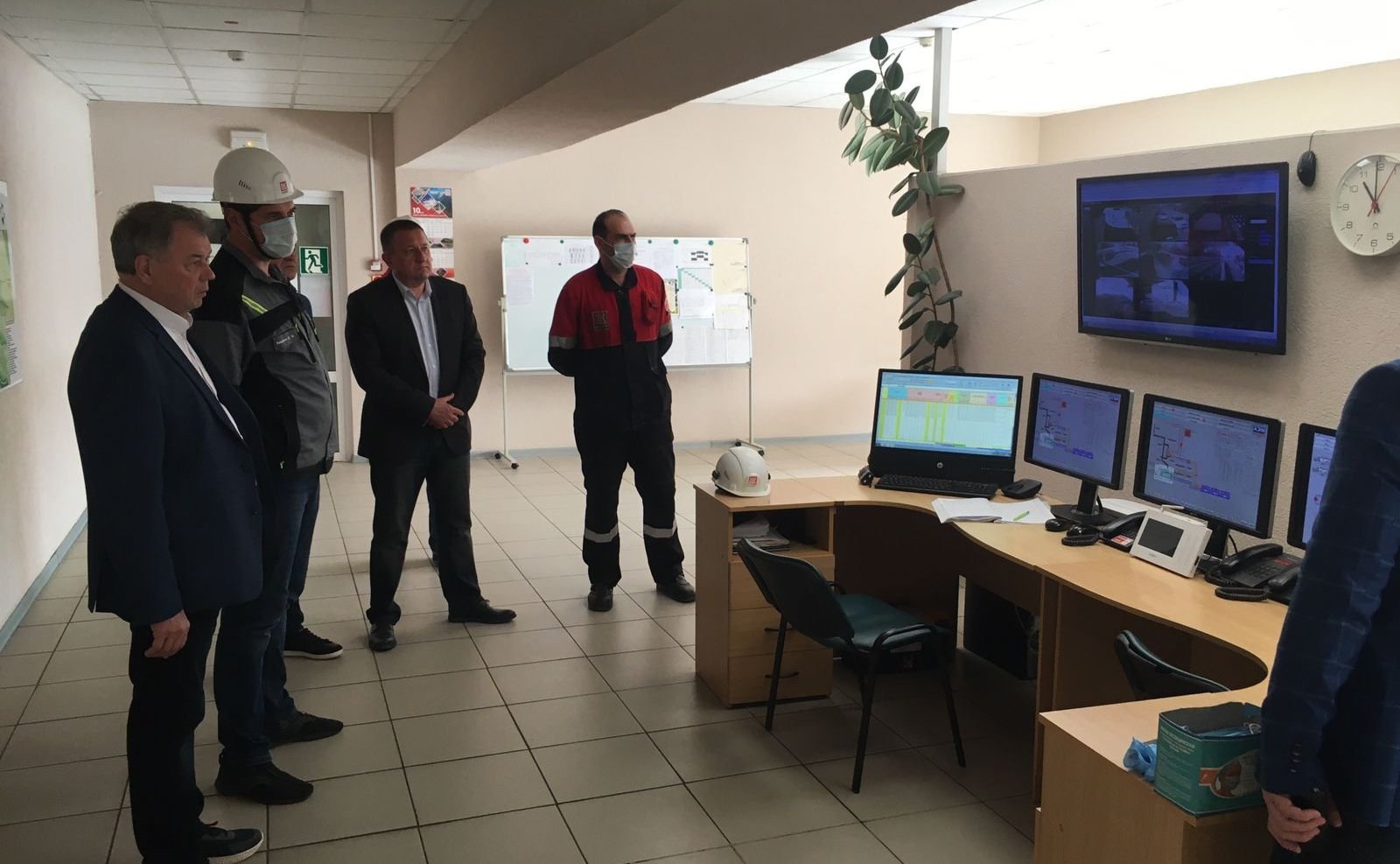 Анатолий Артамонов в рамках рабочей поездки в Ставропольский край посетил объекты теплоснабжения Кисловодска