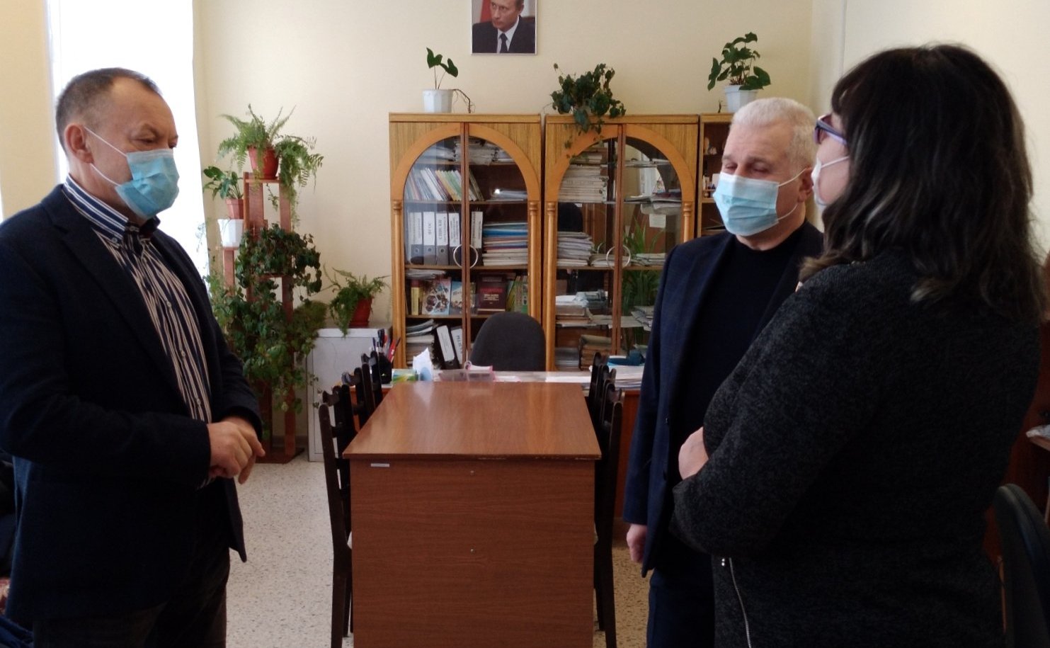 Сергей Мартынов в рамках рабочей поездки в регион посетил среднюю школу №1 им. Героя Советского Союза А.М. Яналова