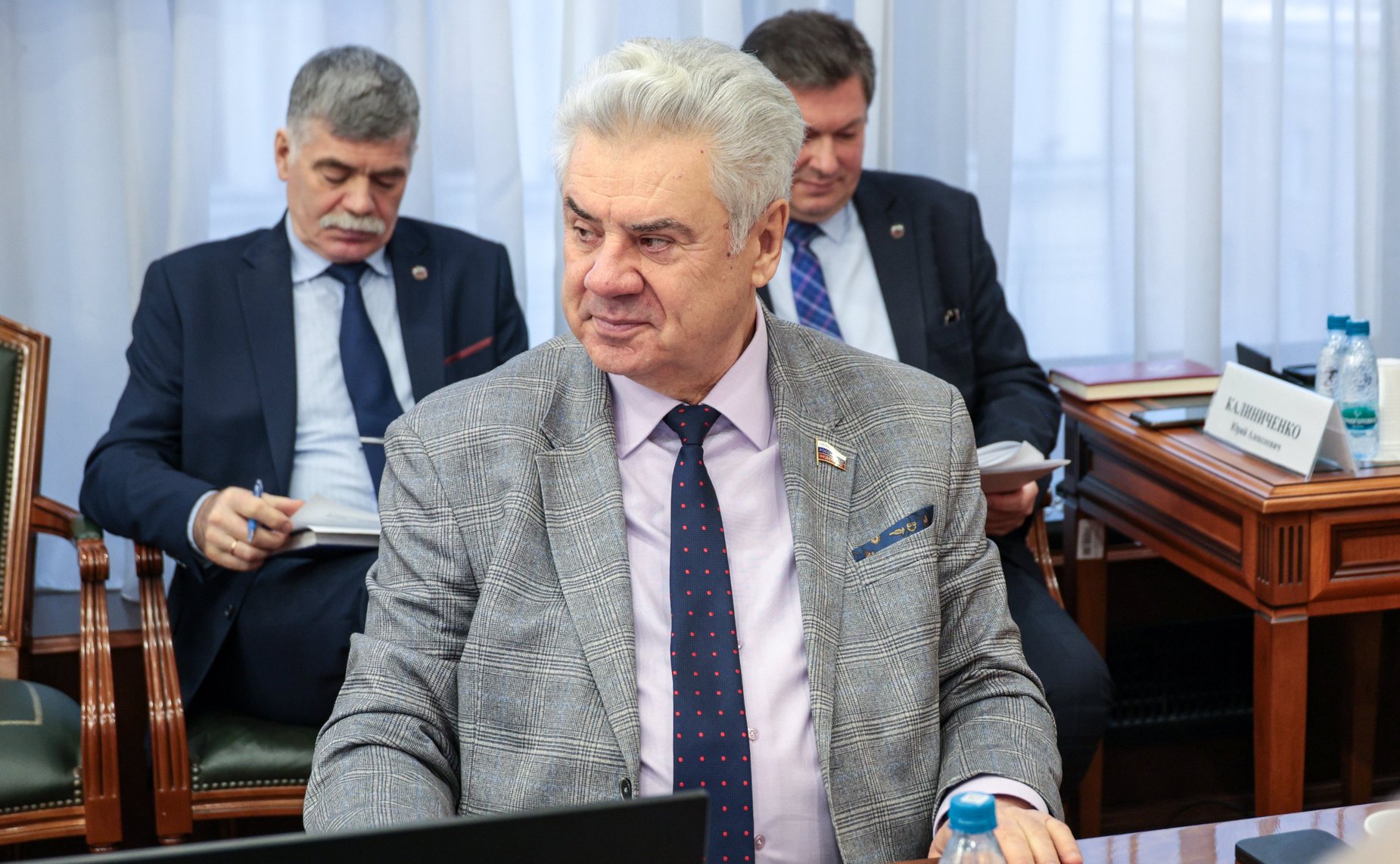 Виктор Бондарев