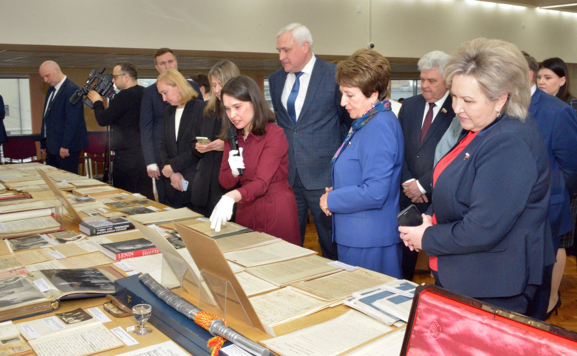 Екатерина Алтабаева провела «круглый стол» по актуальным вопросам развития архивного дела