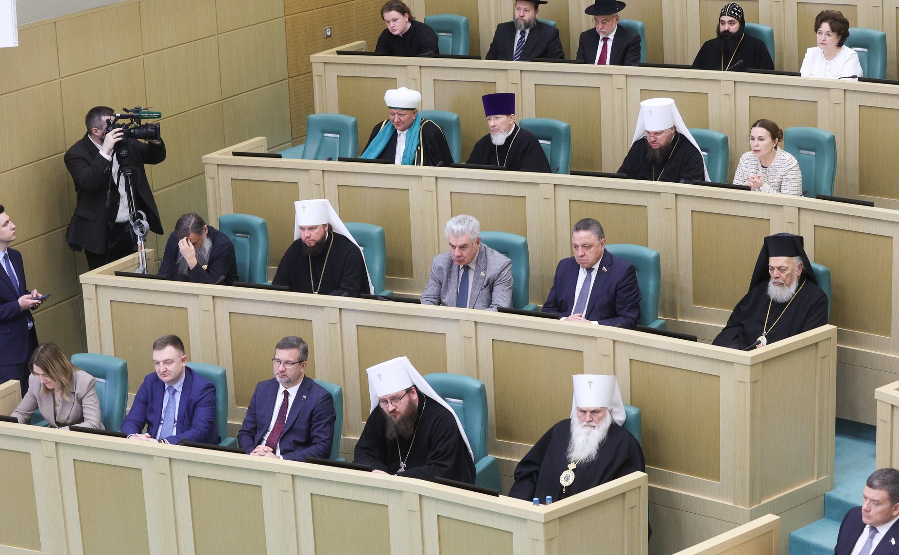 Пленарное заседание XIV Рождественских парламентских встреч