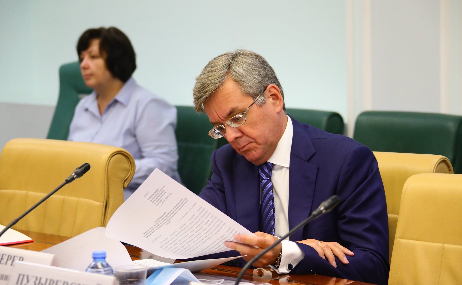 «Круглый стол» Комитета СФ по экономической политике на тему «О принимаемых ФАС мерах по созданию благоприятной конкурентной среды и защите предпринимательства в современных экономических условиях»