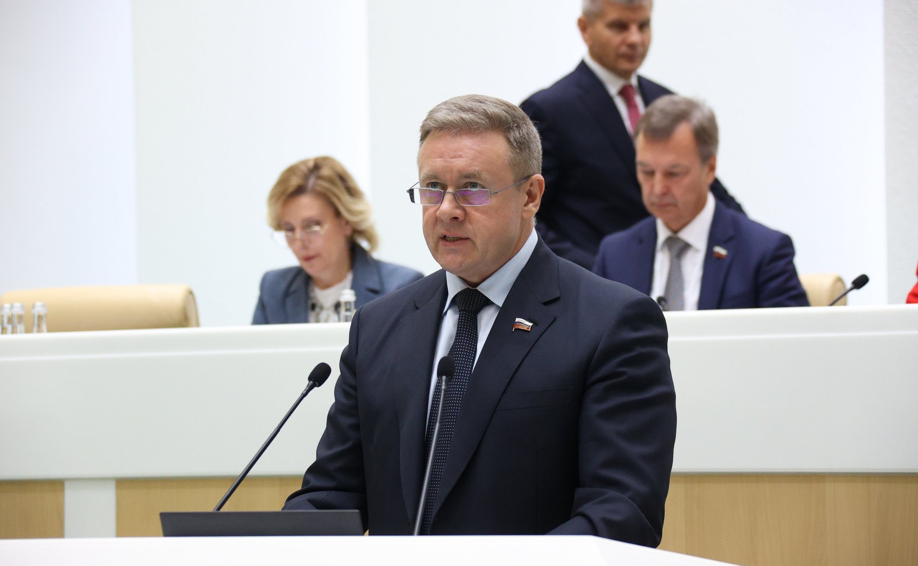 Николай Любимов