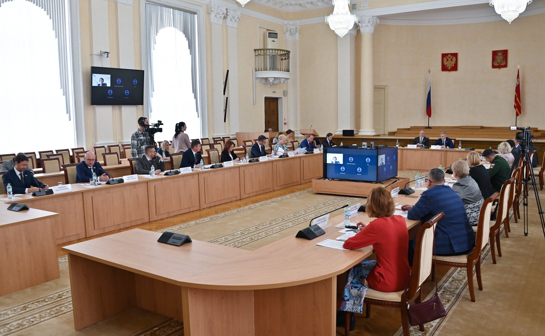 Выездное заседание Комитета СФ по конституционному законодательству и государственному строительству «Практика поддержки общественных организаций некоммерческого сектора и их участие в социально-экономическом развитии Смоленской области»