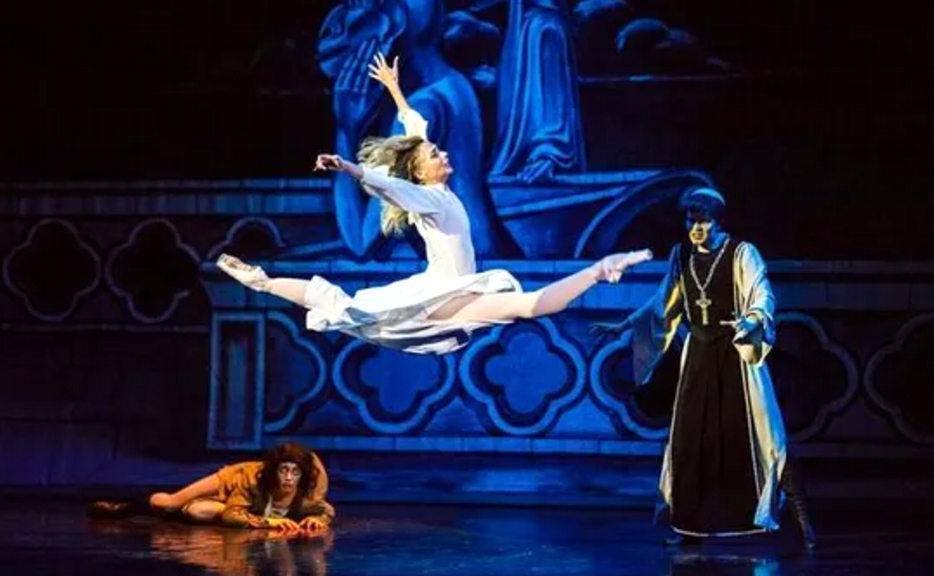 Сергей Мартынов посетил спектакль Марийского театра оперы и балета имени Э. Сапаева, прошедший в Москве в рамках XXI фестиваля «Летние балетные сезоны»