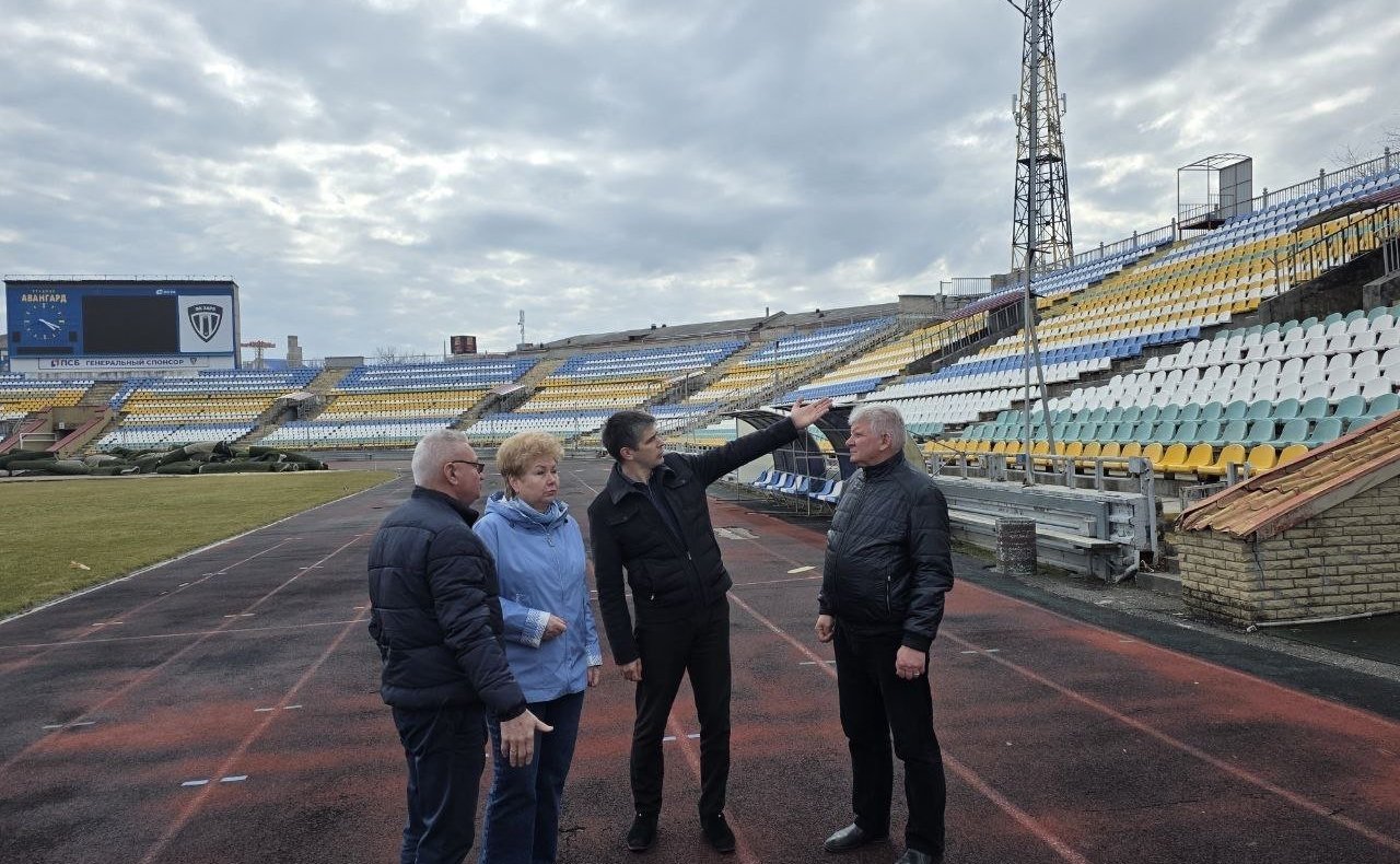 Ольга Бас провела рабочую встречу с министром спорта ЛНР