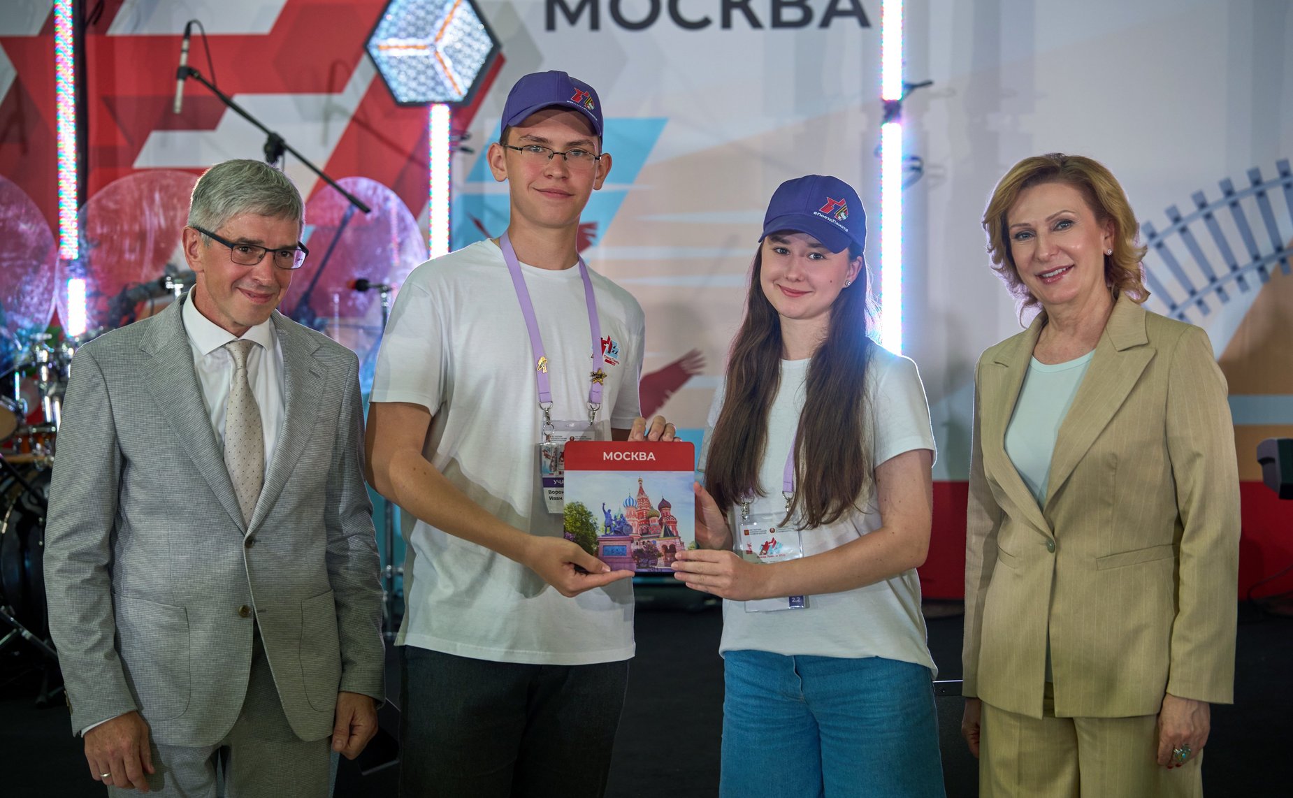 Участники «Поезда Памяти» прибыли в город-герой Москву (фото Фонд «Культурное пространство»)