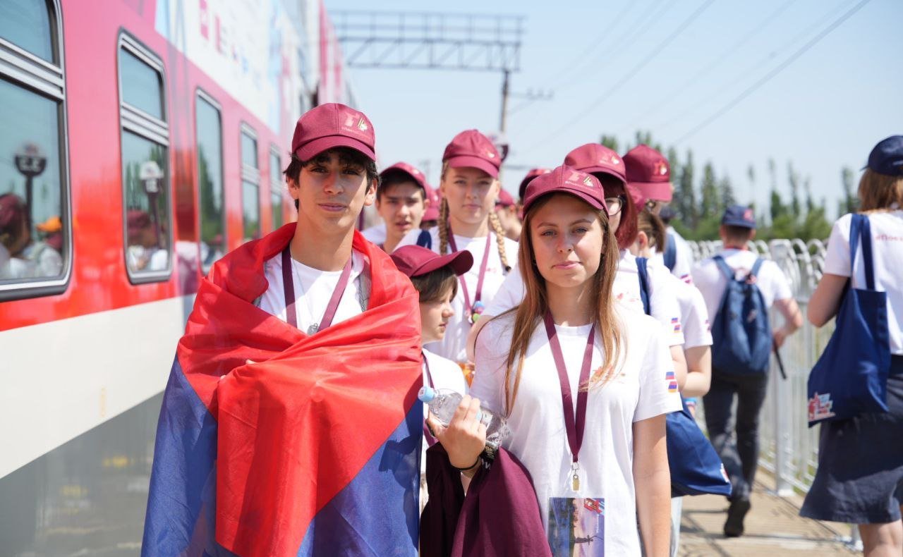Сергей Горняков приветствовал участников культурно-образовательного проекта «Поезд Памяти» в Волгограде