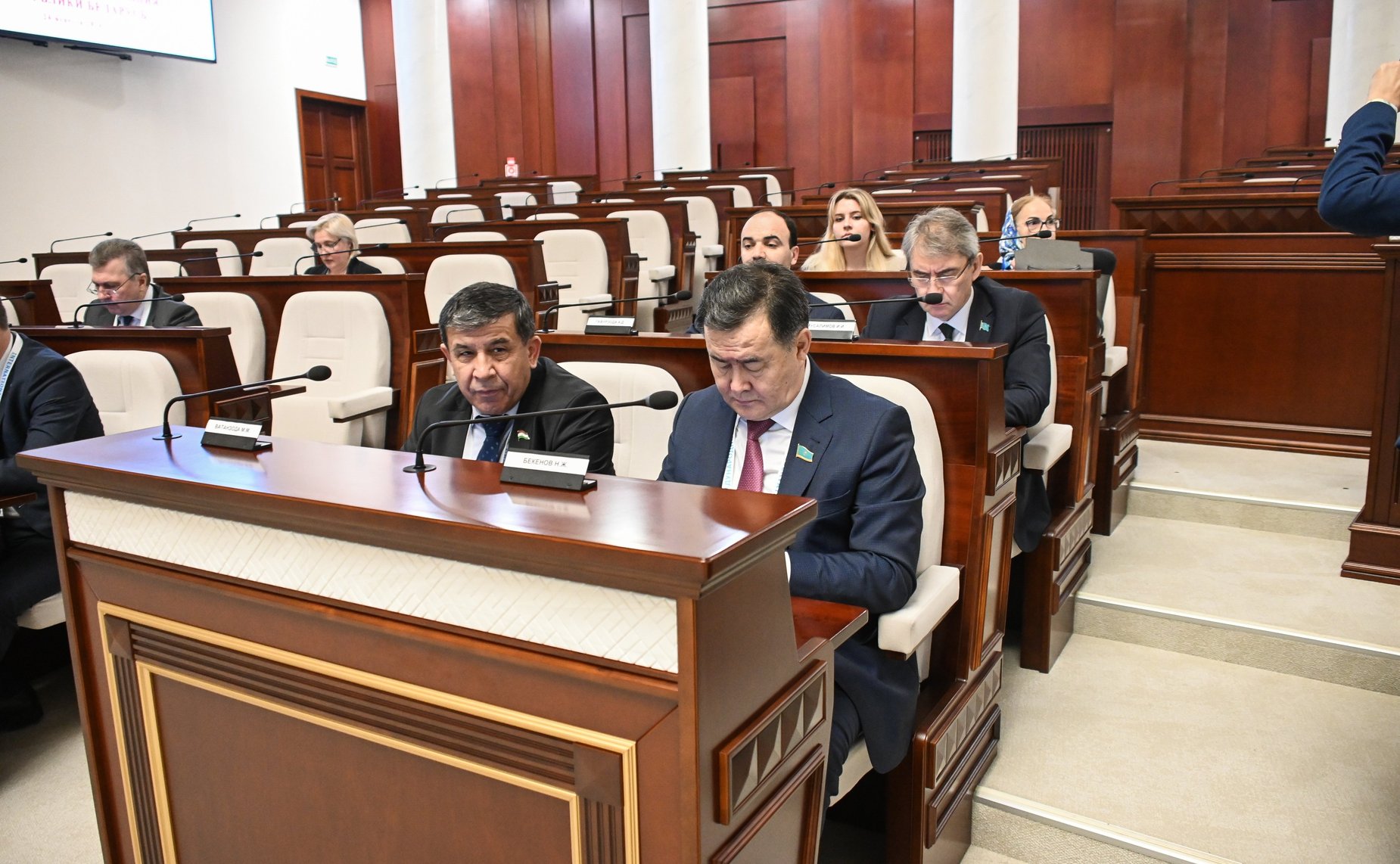 Российские законодатели в рамках визита провели встречу с Председателем Палаты представителей Национального собрания Республики Беларусь Владимиром Андрейченко