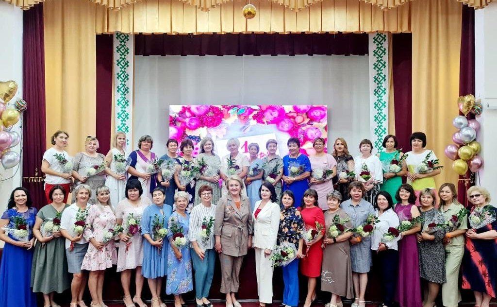 Лилия Гумерова поздравила воспитанниц, педагогов и коллектив Ишимбайского СУВУ с Днем знаний