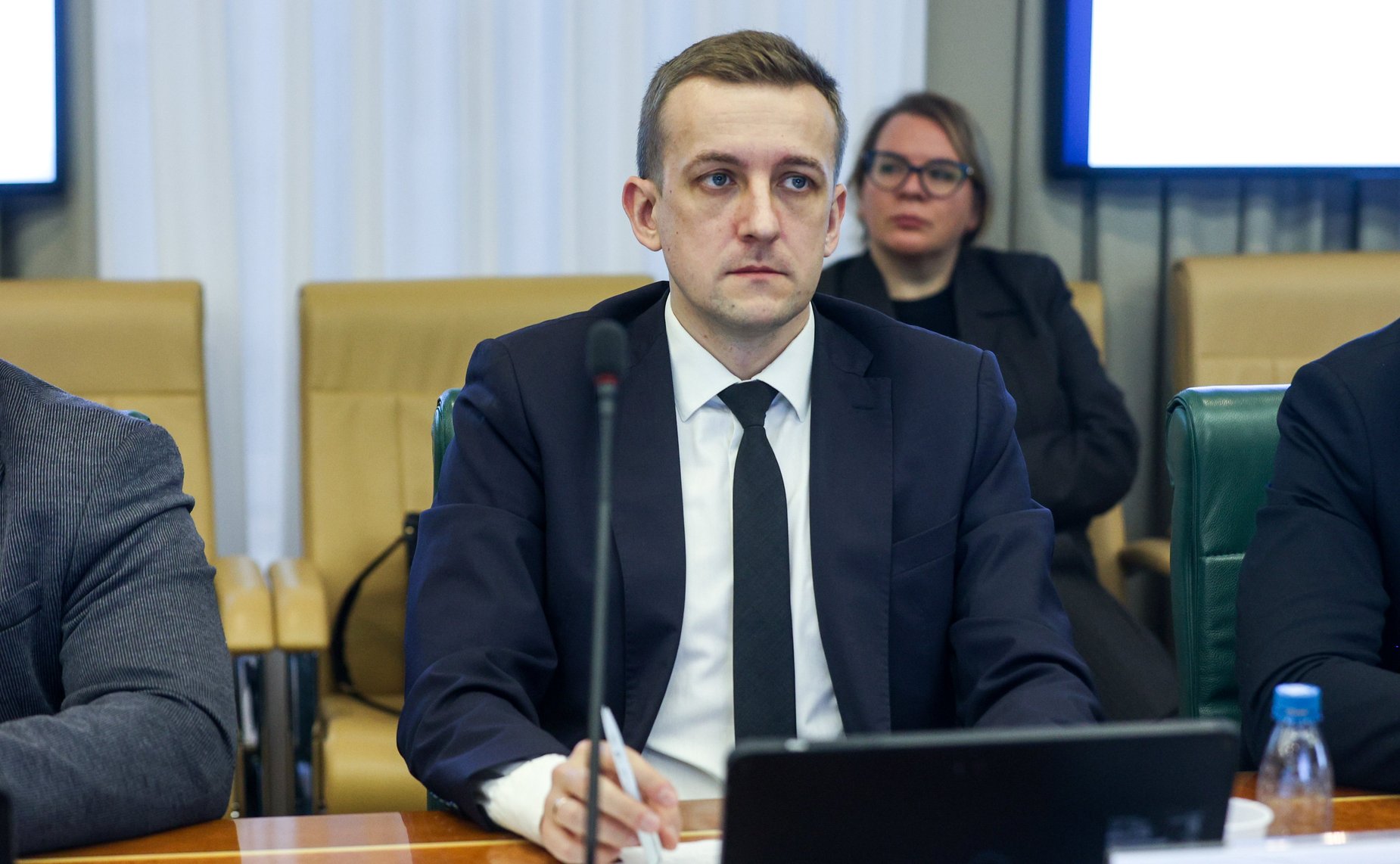 Круглый стол Комитета Совета Федерации по экономической политике «О перспективах обновления инфраструктуры и подвижного состава городского электрического транспорта в субъектах Российской Федерации»