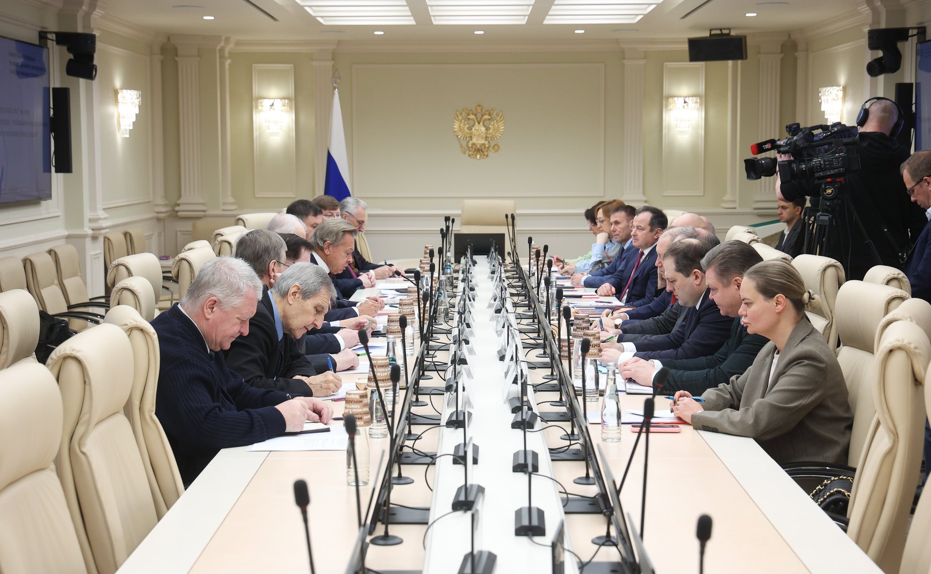 Круглый стол Комиссии Совета Федерации по информационной политике и взаимодействию со СМИ «К новому миропорядку: глобальная информационная динамика и осознание новых реалий»