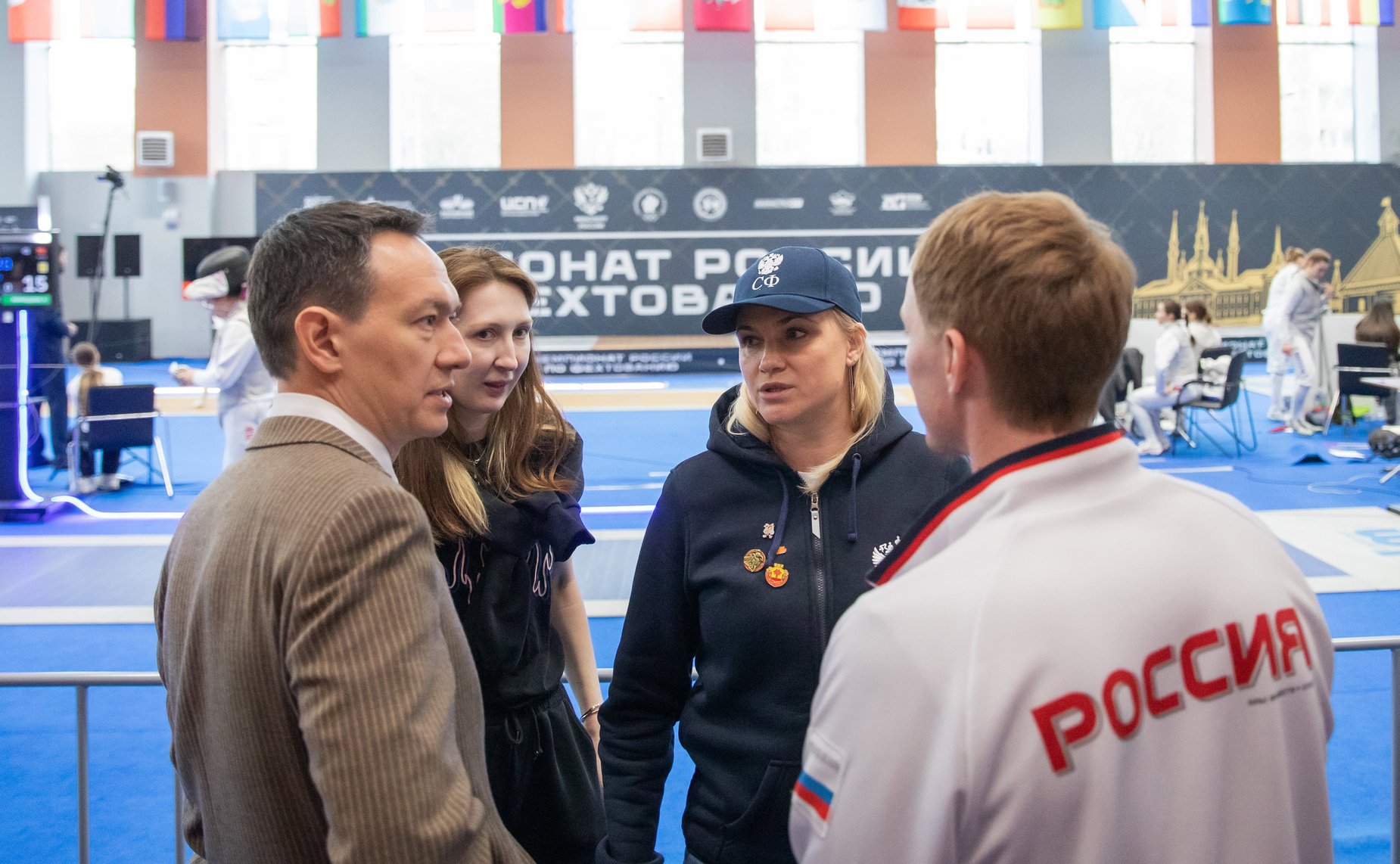 Сенаторы посетили Центр фехтования