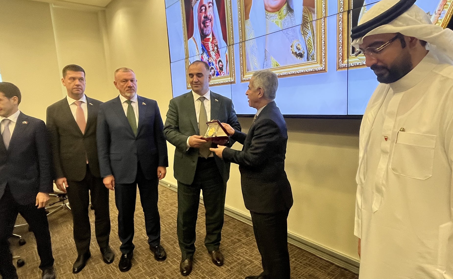 Встреча сенаторов с членами группы дружбы Бахрейн –Россия в Национальном собрании Королевства Бахрейн, которую возглавляет первый заместитель Председателя Палаты депутатов Национального собрания Абдуннаби Ахмед