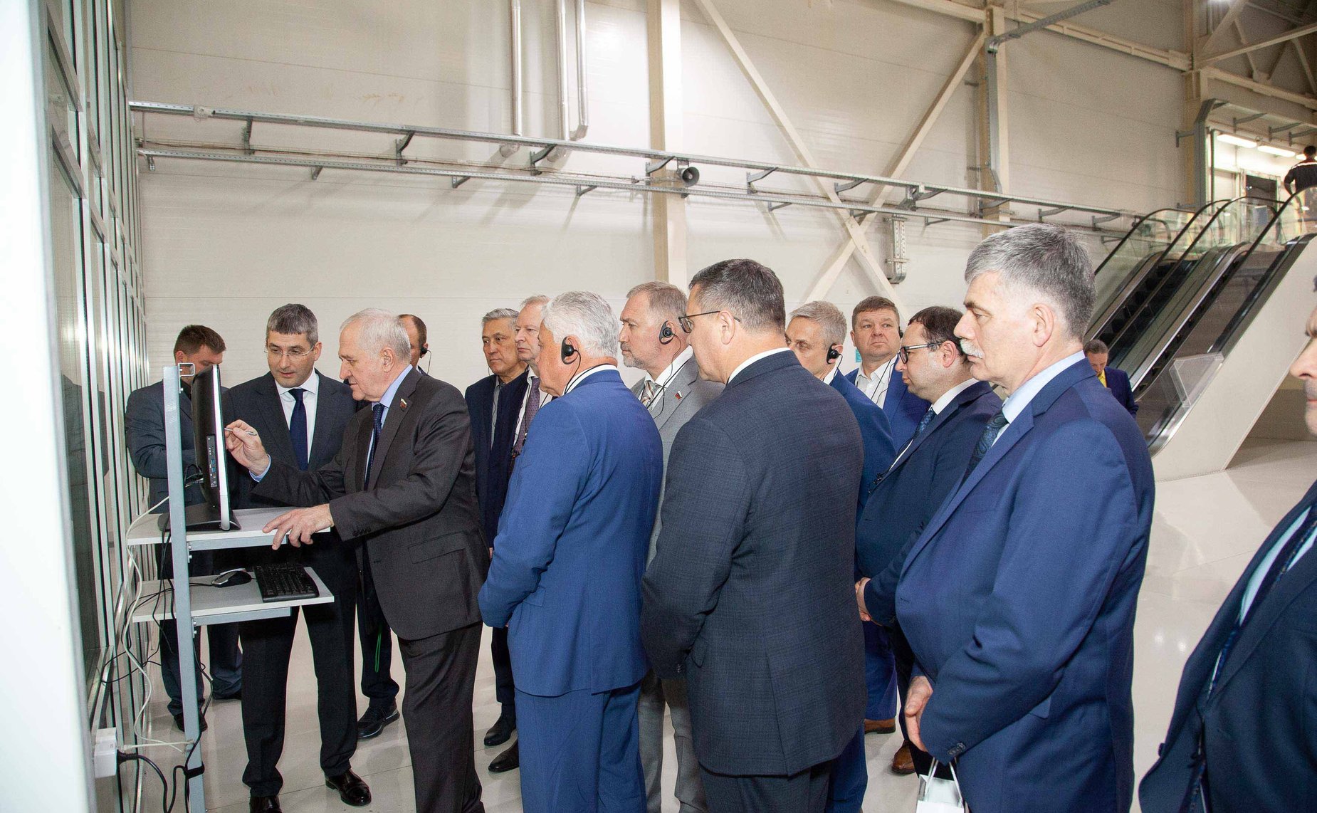 В рамках выездного заседания Комитета СФ по обороне и безопасности сенаторы посетили ряд социально значимых предприятий Свердловской области