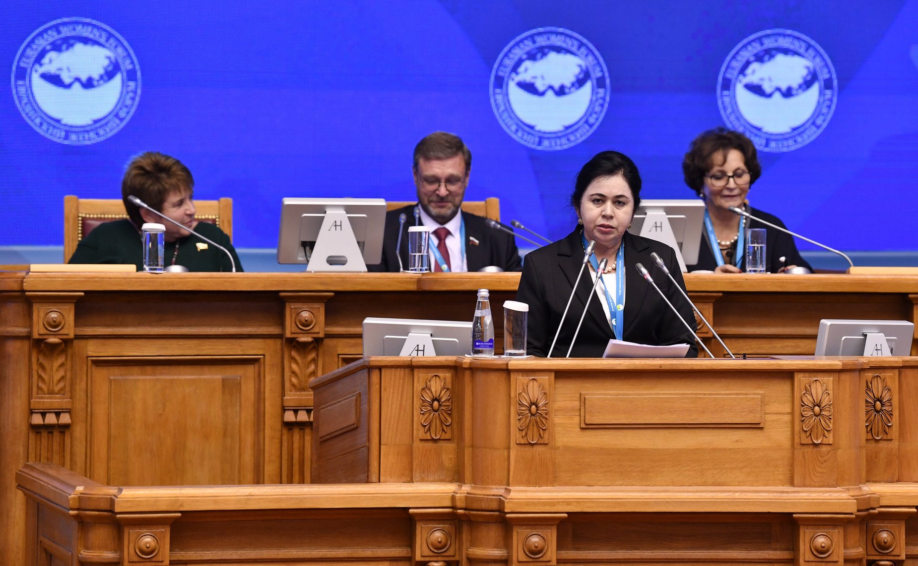 Пленарное заседание – межпарламентского диалога «Миссия женщин в развитии дипломатии мира и доверия»