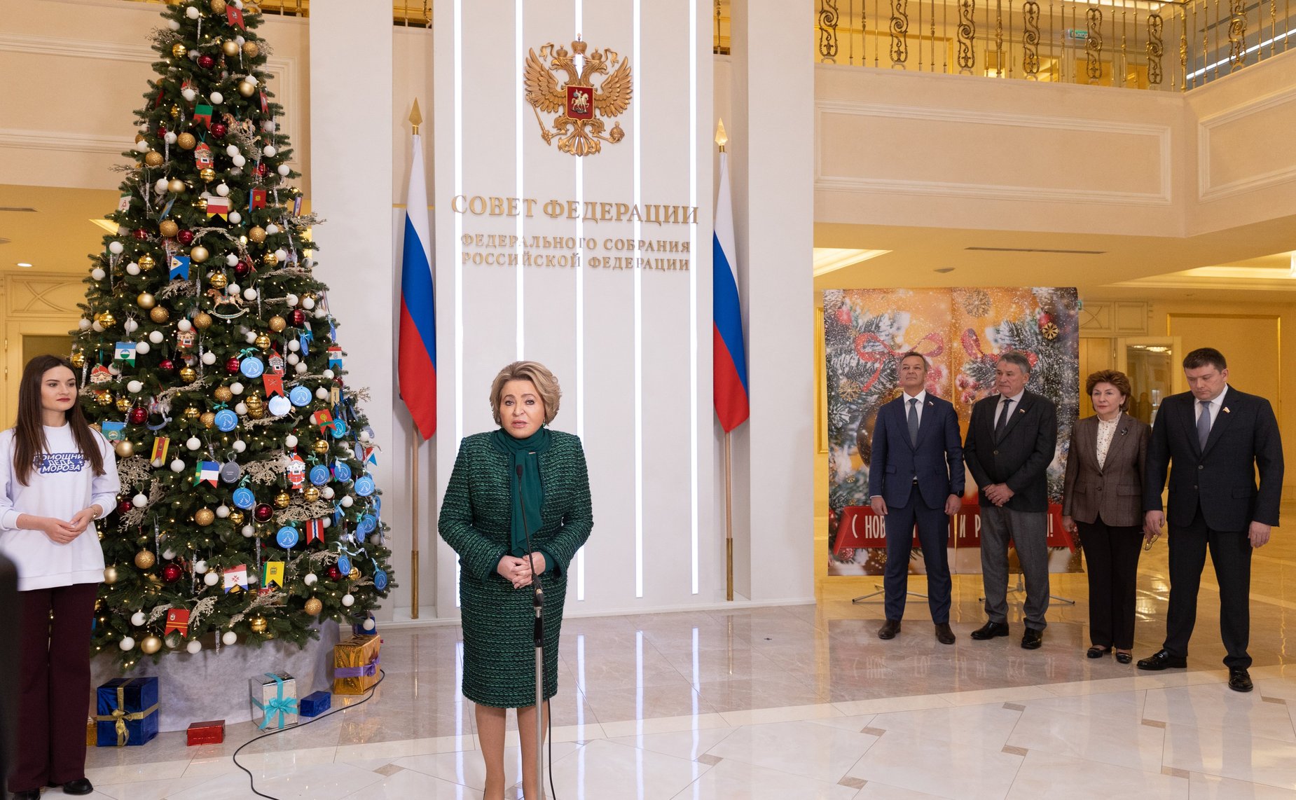 Сенаторы присоединились к Всероссийской благотворительной акции «Елка желаний»