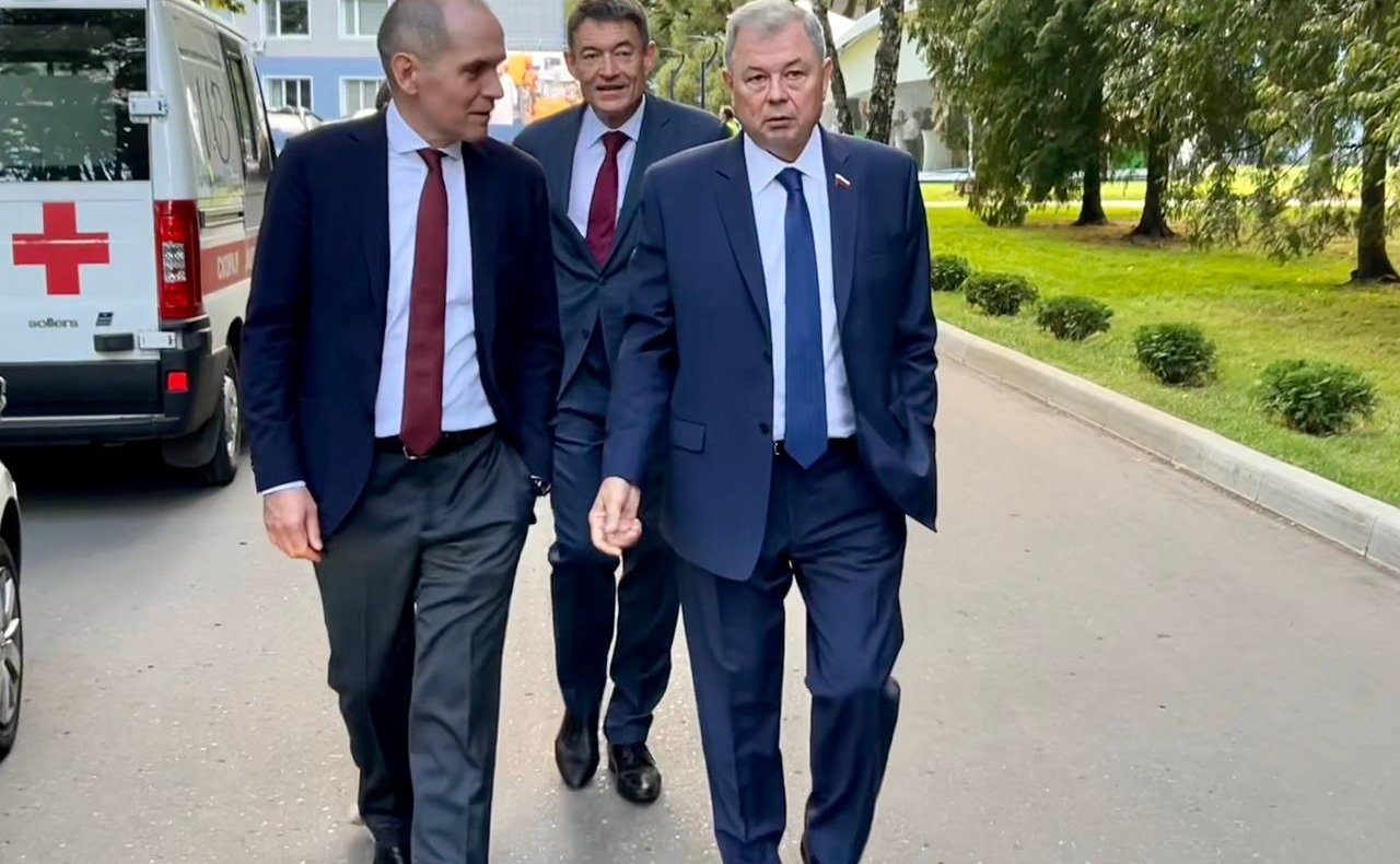 Анатолий Артамонов выступил на мероприятиях в Обнинске, посвященных 60-летию МРНЦ имени А.Ф. Цыба