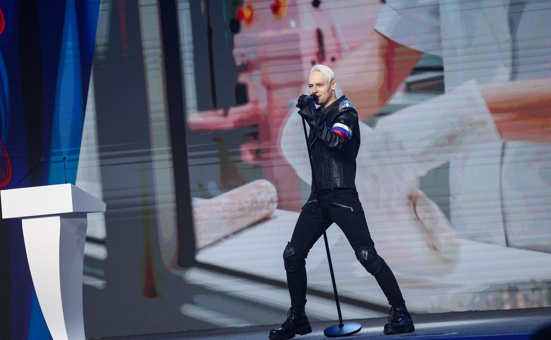 В рамках Всероссийского женского форума «Женщины: сохраняем традиции – развиваем Россию» состоялась Торжественная церемония награждения лауреатов премии «По зову женского сердца»