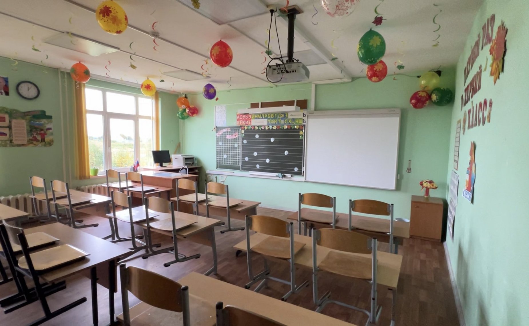 Александр Лутовинов оценил ход капитального ремонта сельской школы в Ненецком автономном округе