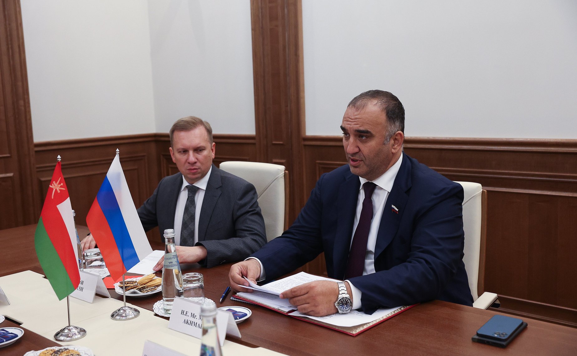 Встреча заместителя председателя Комитета СФ по социальной политике Мохмада Ахмадова с Чрезвычайным и Полномочным Послом Султаната Оман в РФ