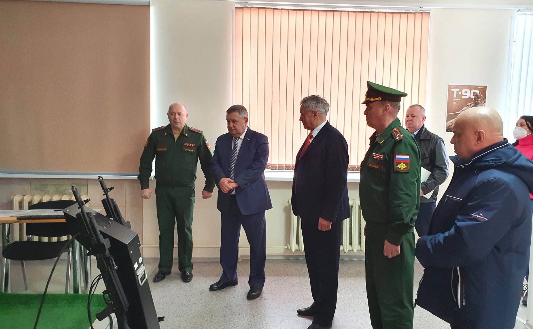 Александр Ракитин посетил военный учебный центр при Петрозаводском Государственном Университете