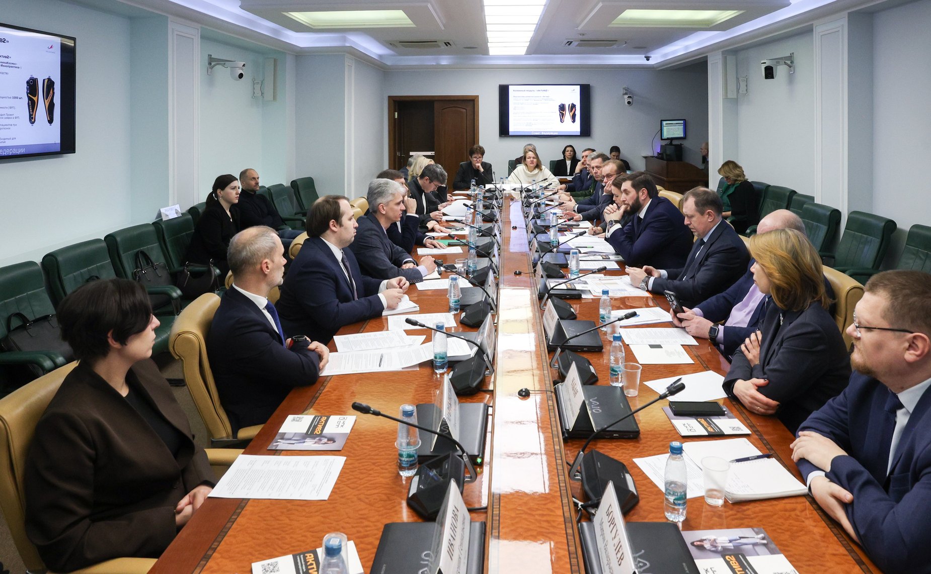 Круглый стол Комитета СФ по экономической политике совместно с Комитетом СФ по социальной политике «Бионические протезы и исследование космоса: сквозные технологии для улучшения качества жизни и освоения новых рубежей»