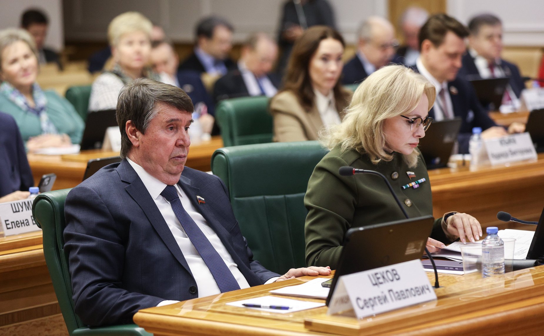 Круглый стол «Геополитическое и цивилизационное значение Крыма и сопредельных земель в истории России»