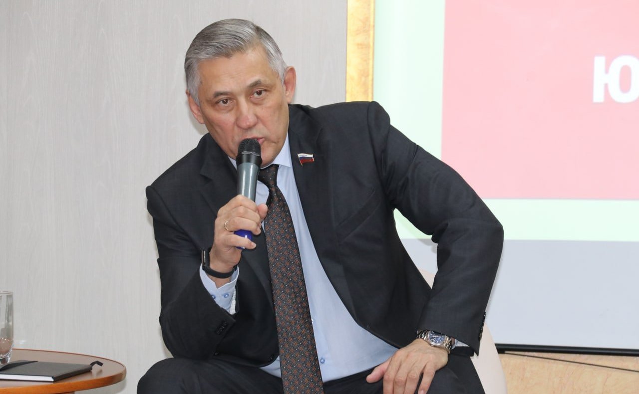 Юрий Валяев