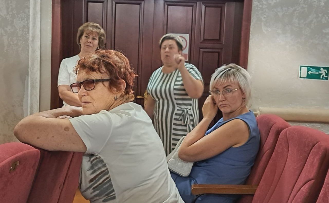 Татьяна Гигель в ходе рабочей командировки по региону провела встречи с жителями сел Паспаул, Туньжа, Ынырга, Красносельское и Чоя