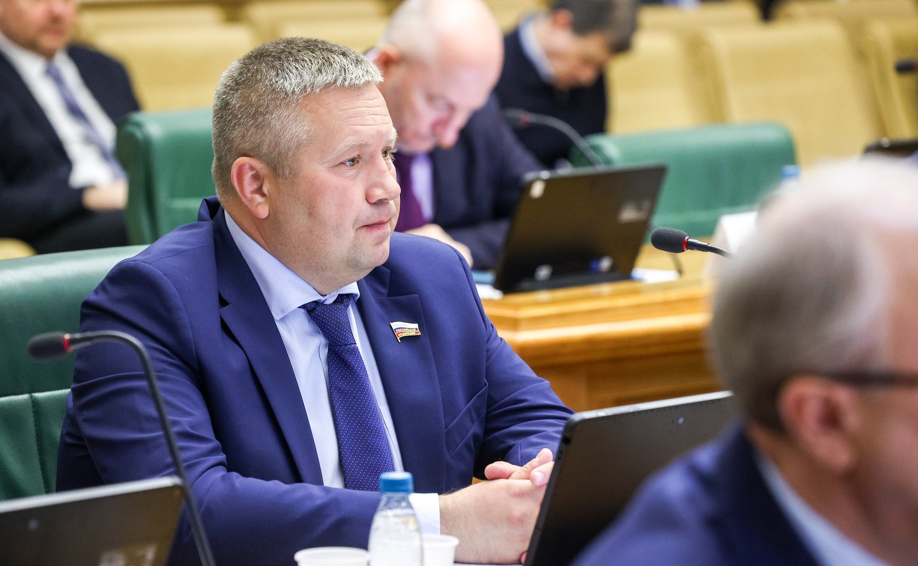 Денис Гусев