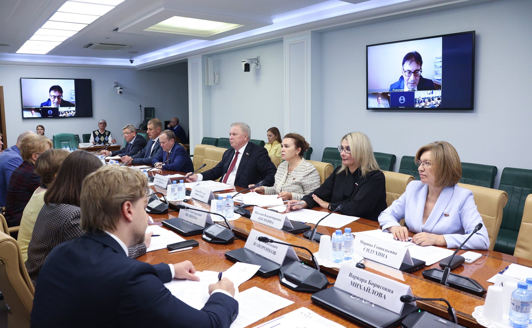 Круглый стол на тему «Защита прав потребителей при оказании медицинских услуг частными организациями»