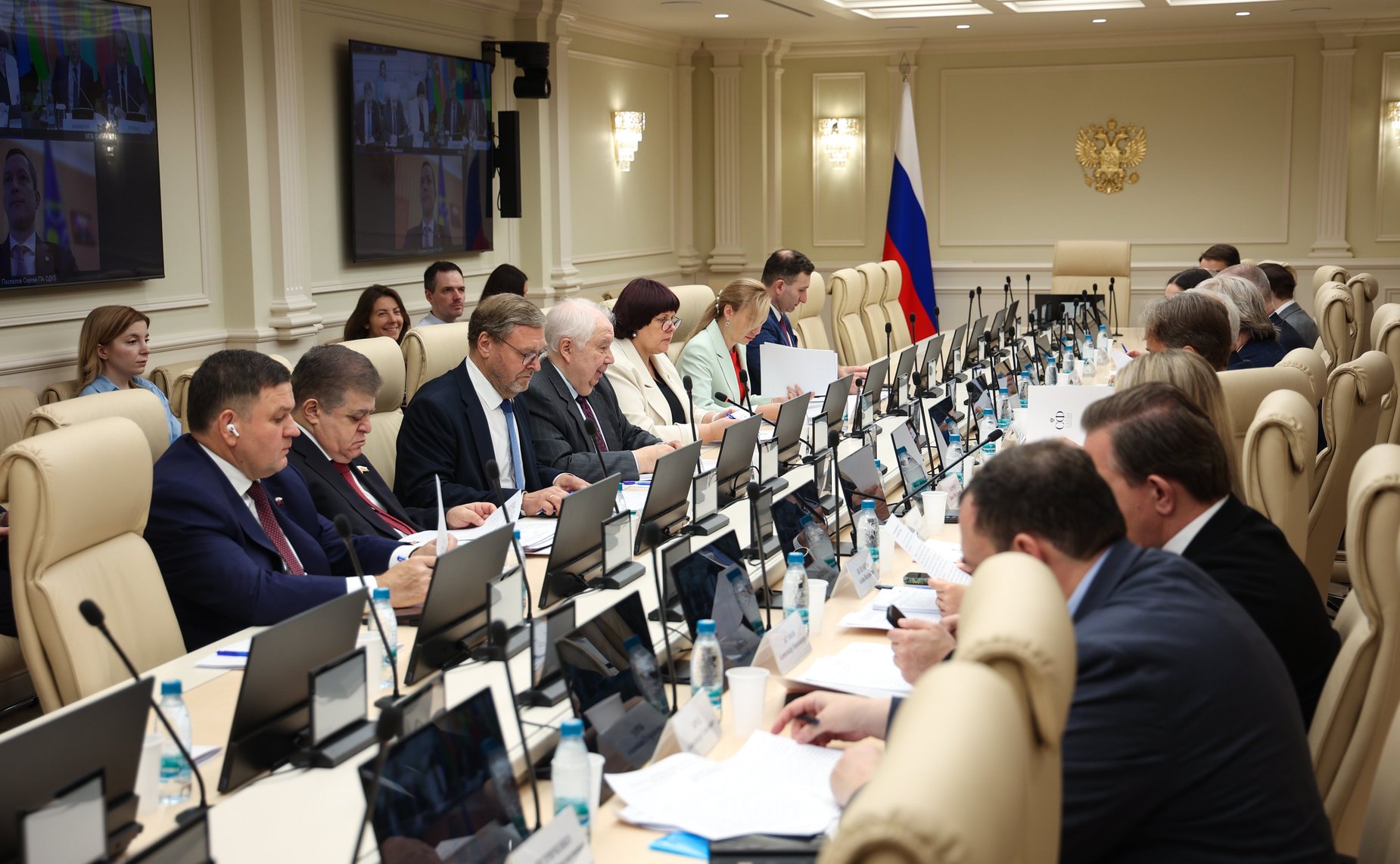 Круглый стол Комитета Совета Федерации по международным делам на тему «О целесообразности дальнейшего участия Российской Федерации в деятельности Бюро по демократическим институтам и правам человека ОБСЕ»