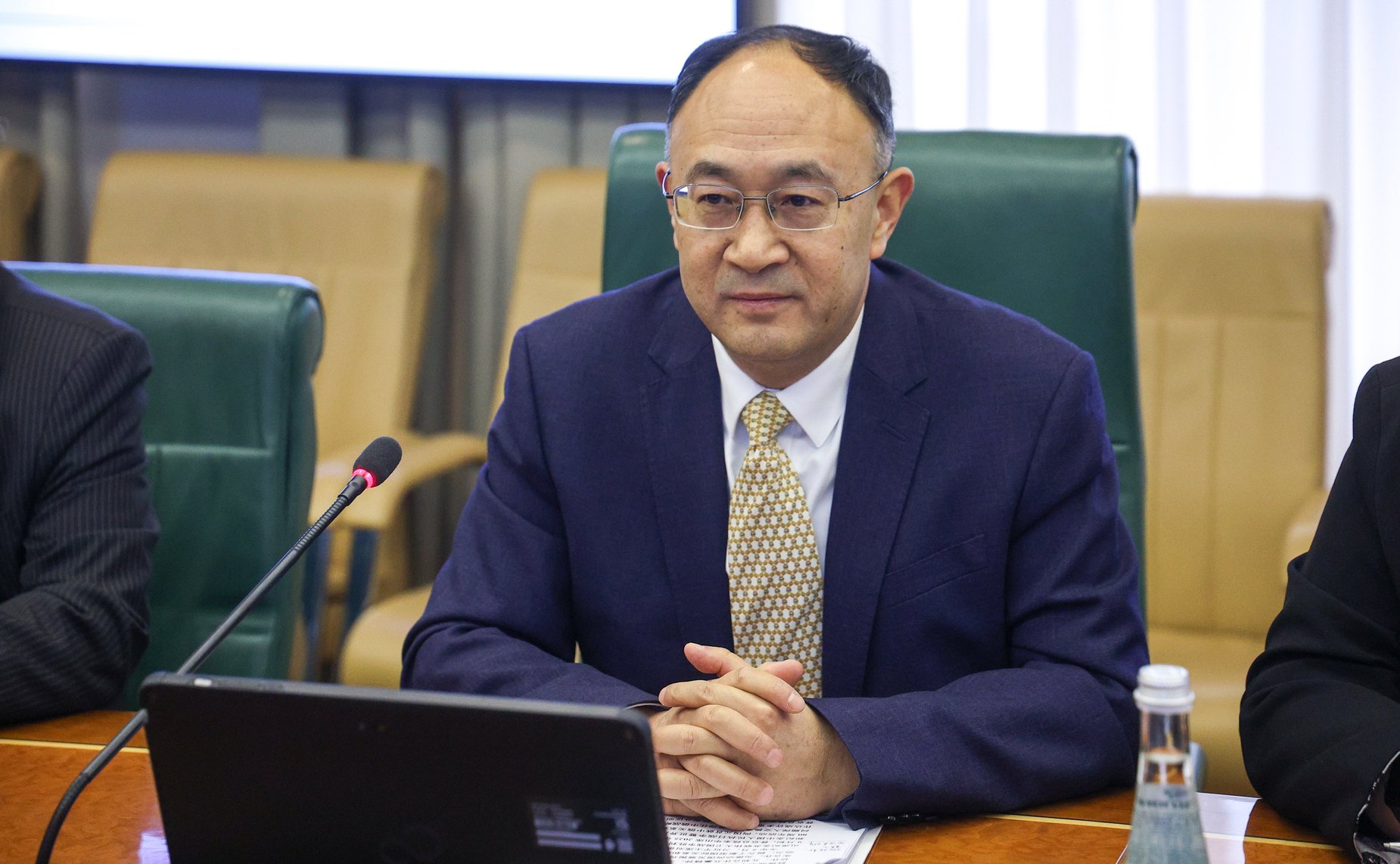 Олег Голов провел встречу с председателем Рабочей комиссии по делам представителей Постоянного комитета Всекитайского собрания народных представителей Китайской Народной Республики