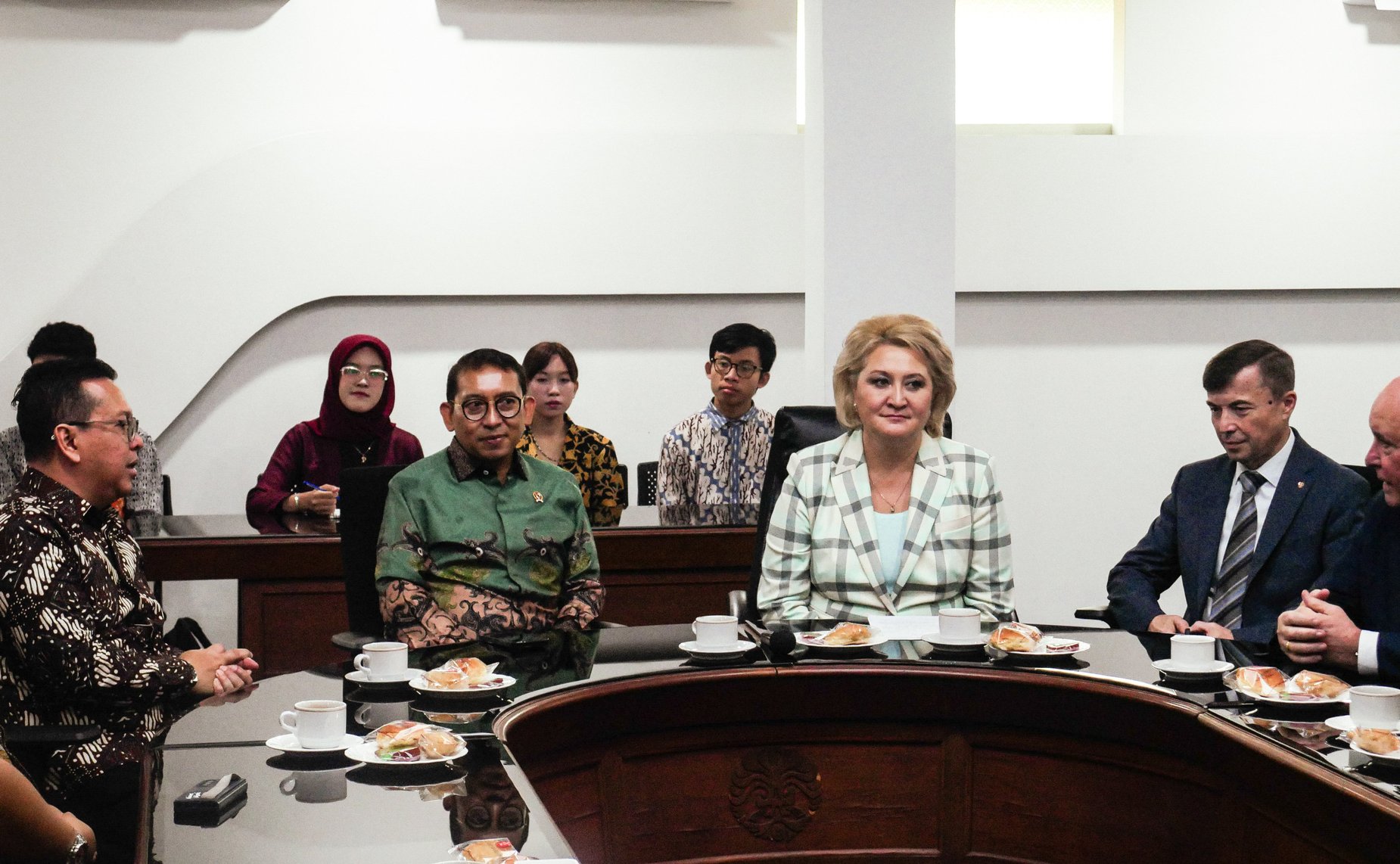 Делегация Совета Федерации посетила Университет Индонезии в Джакарте и провела встречу с руководством учебного заведения и со студентами, изучающими русский язык