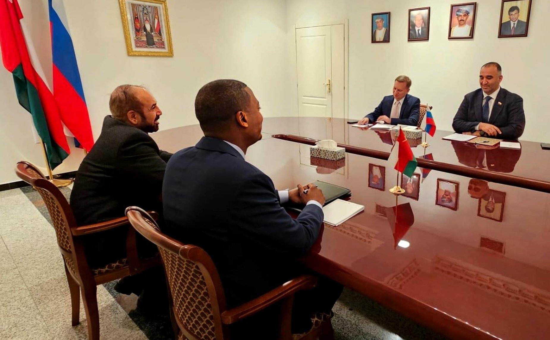 Встреча заместителя председателя Комитета СФ по социальной политике Мохмада Ахмадова с Чрезвычайным и Полномочным Послом Султаната Оман в РФ